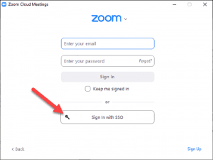 Screencapture showing the Zoom software login screen, with an arrow pointing to the "Sign in with SSO" button.