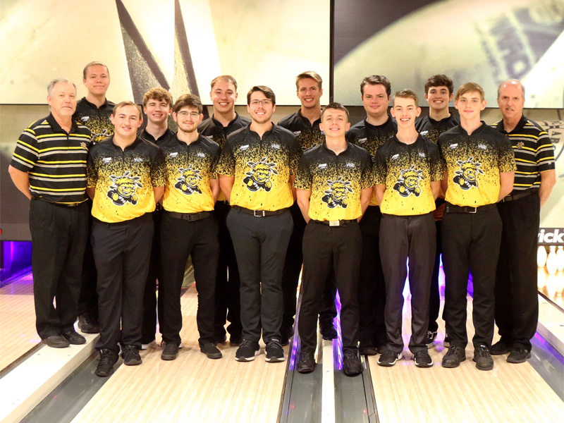 The men's bowling team poses after ITC championship round