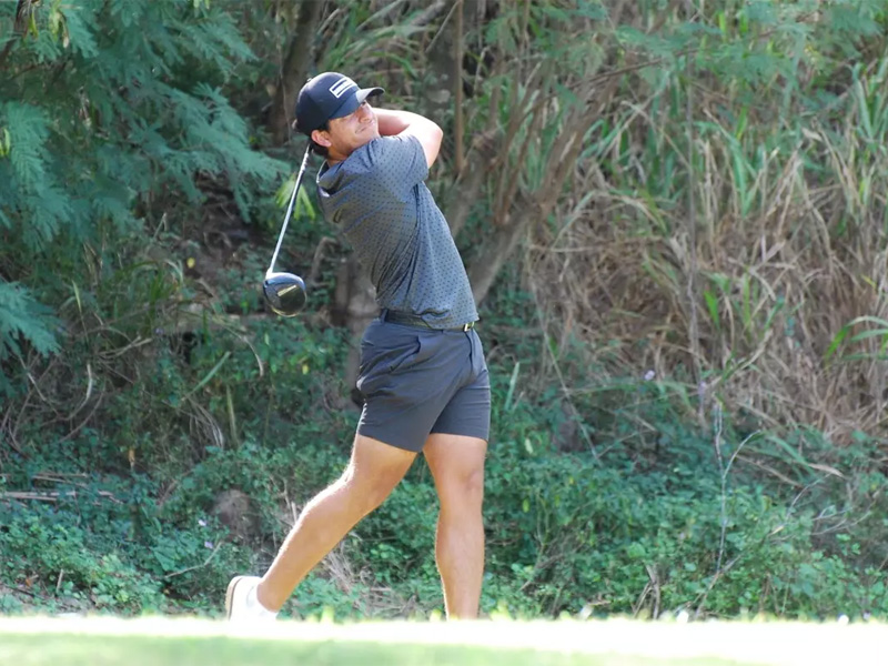 Jose Miguel Ramirez swings his club at the Pearl at Kalauao Invitational