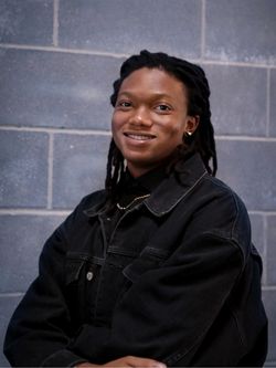 Devon Robinson headshot