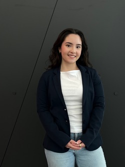 Marianna Fronciani Farina Headshot