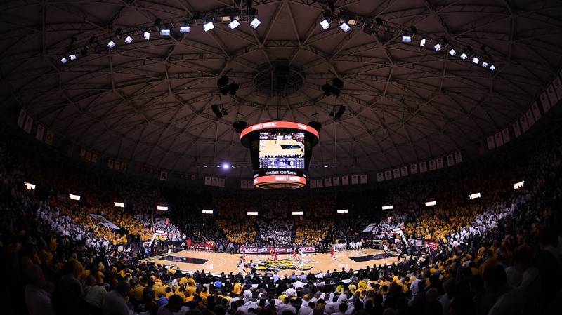 Koch Arena inside
