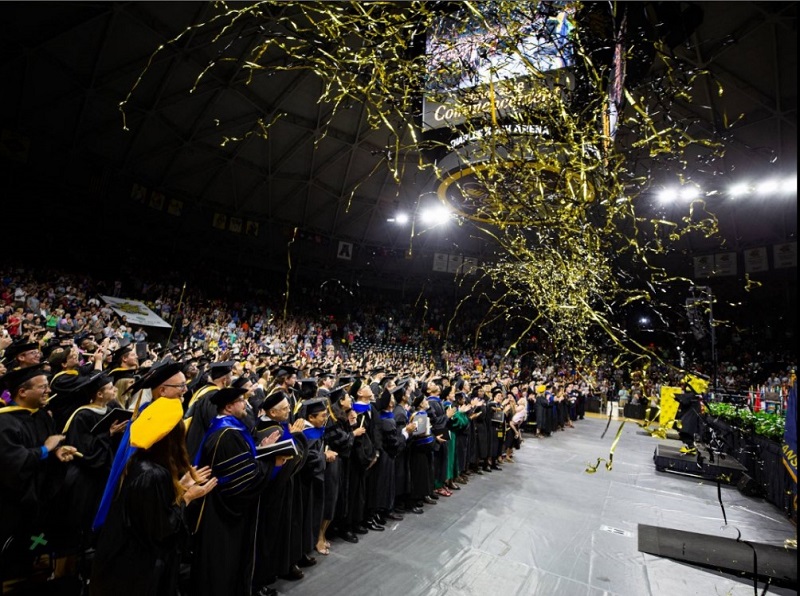 Commencement volunteers fall 2019